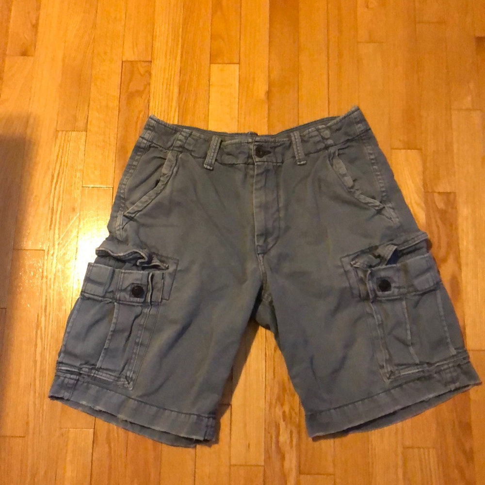 American eagle cargo shorts